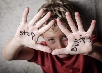 Bullying: Όταν οι σκιές μεγαλώνουν