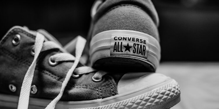 Ένα ζευγάρι Converse